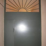 Тамбурные железные двери